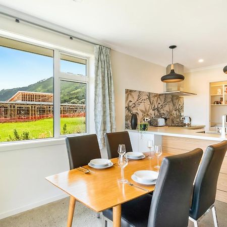 Matenga Townhouse - Waikanae Holiday Home Экстерьер фото