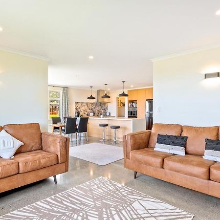 Matenga Townhouse - Waikanae Holiday Home Экстерьер фото