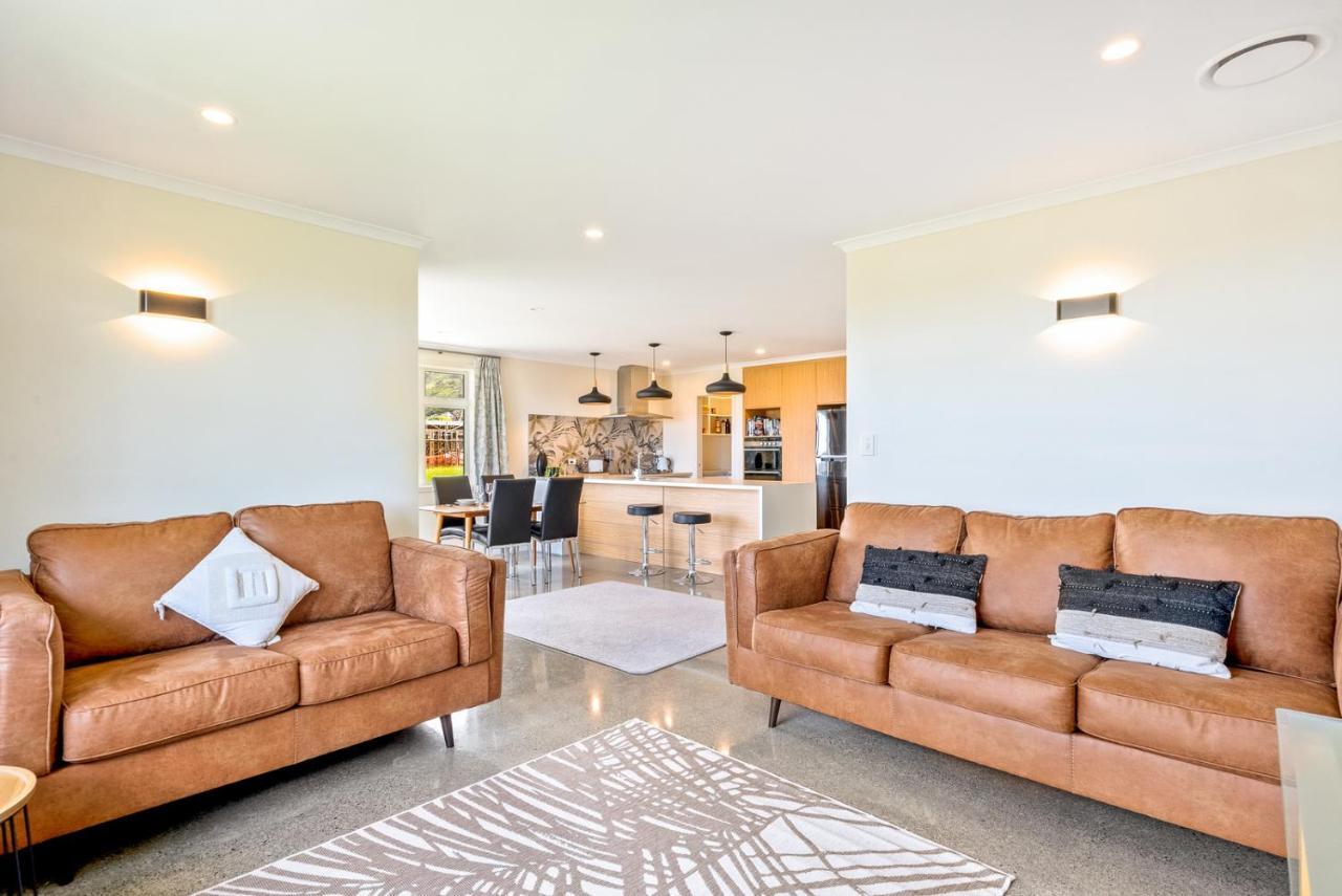 Matenga Townhouse - Waikanae Holiday Home Экстерьер фото