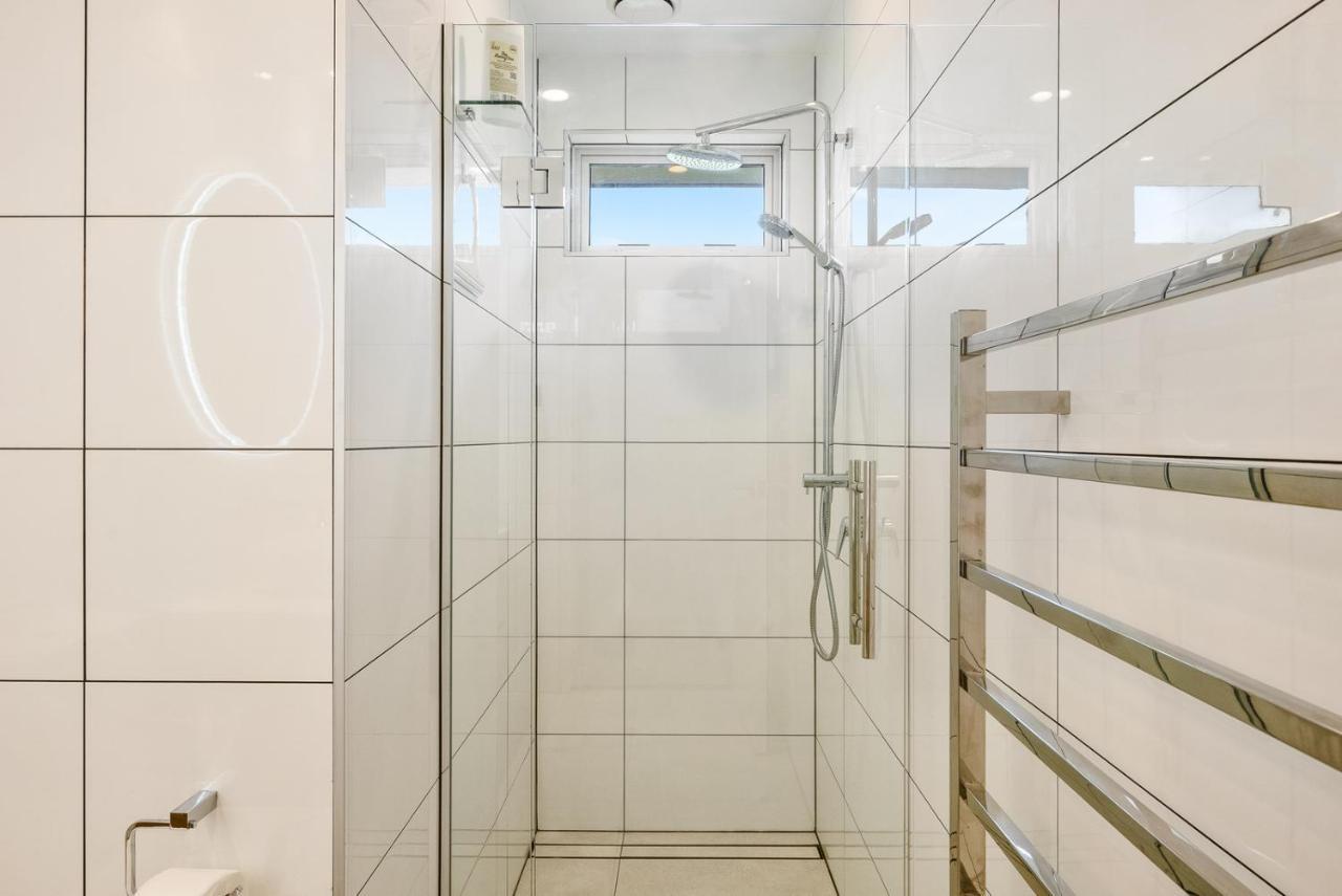 Matenga Townhouse - Waikanae Holiday Home Экстерьер фото